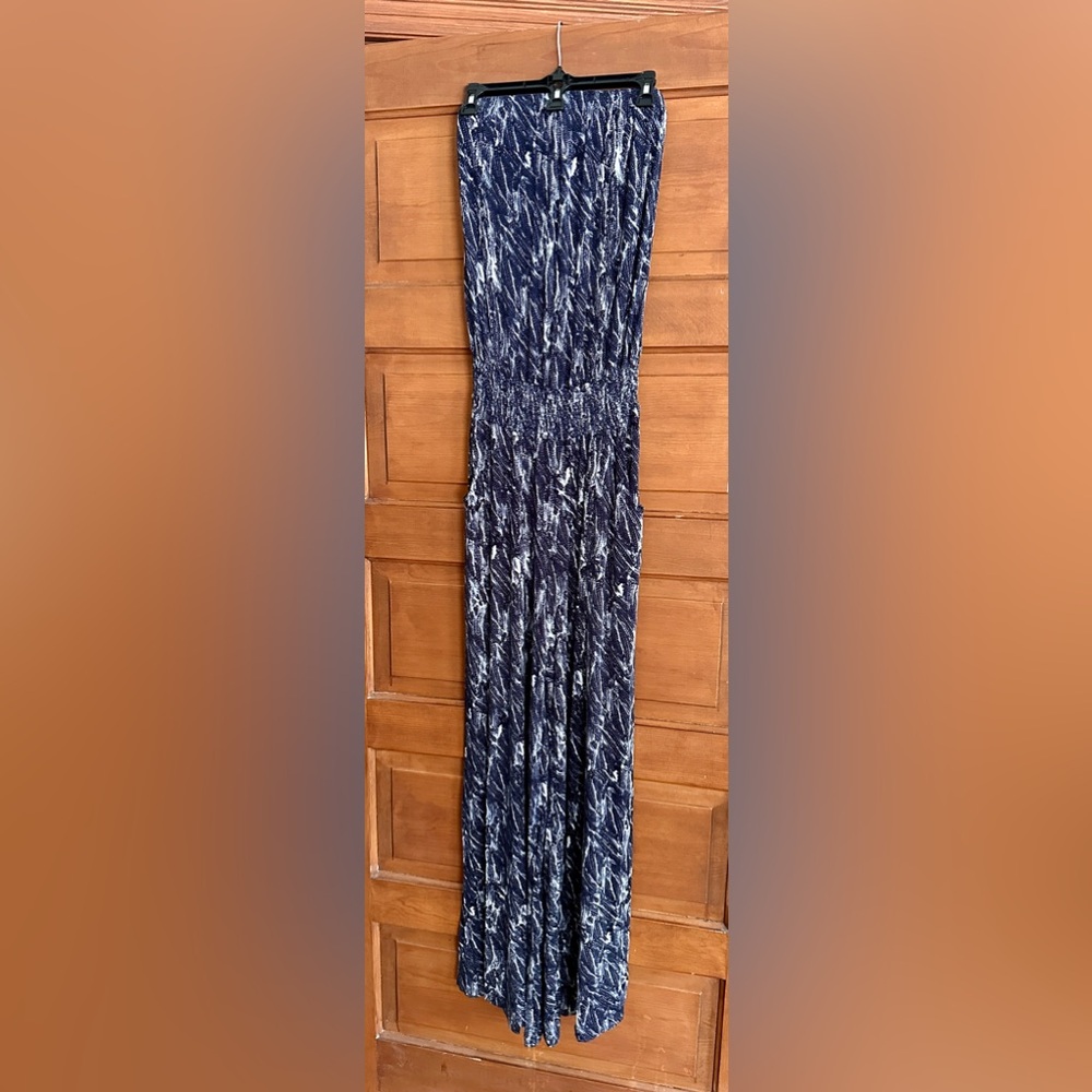 Threedots LONG JUMPSUIT!!  Vacation mode activated!  Pockets! Stretchy sz Small